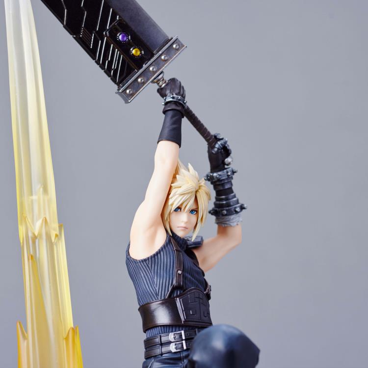 Final Fantasy VII Rebirth Cloud Strife Statuette