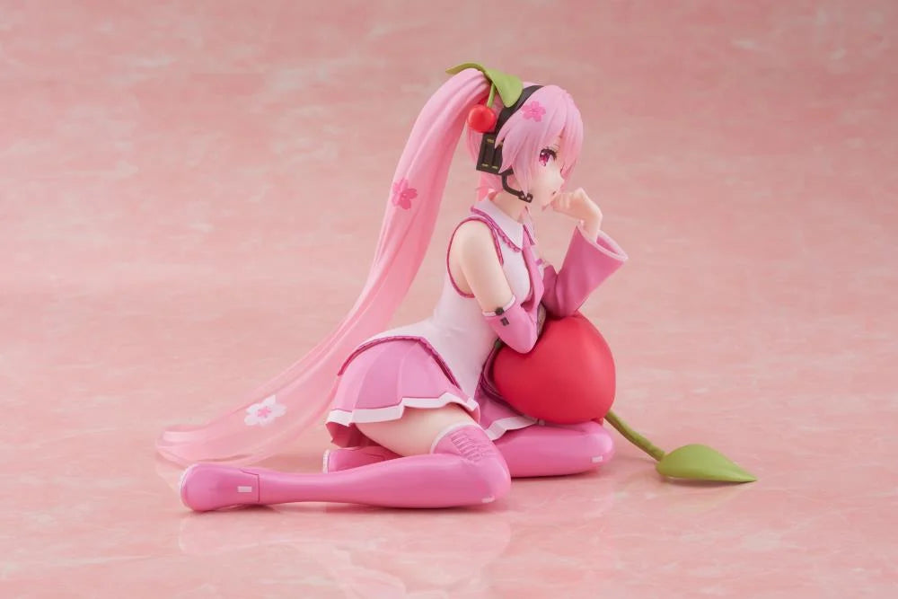 Vocaloid Desktop Cute Sakura Miku (Cherry Cushion Ver.) Figure