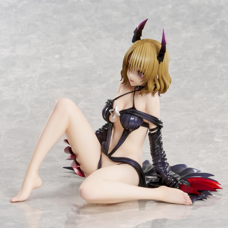 To Love-Ru Darkness Risa Momioka (Darkness Ver.) 1/6 Scale Figure