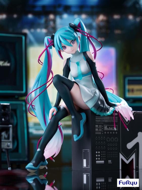 Vocaloid F:Nex Hatsune Miku x MTV 1/7 Scale Figure