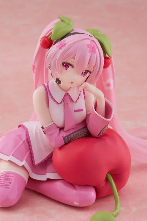 Vocaloid Desktop Cute Sakura Miku (Cherry Cushion Ver.) Figure