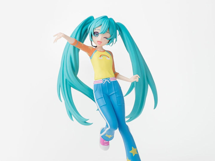 Vocaloid Desktop x Decorate Collections Hatsune Miku (Love Costume Ver.) Figure