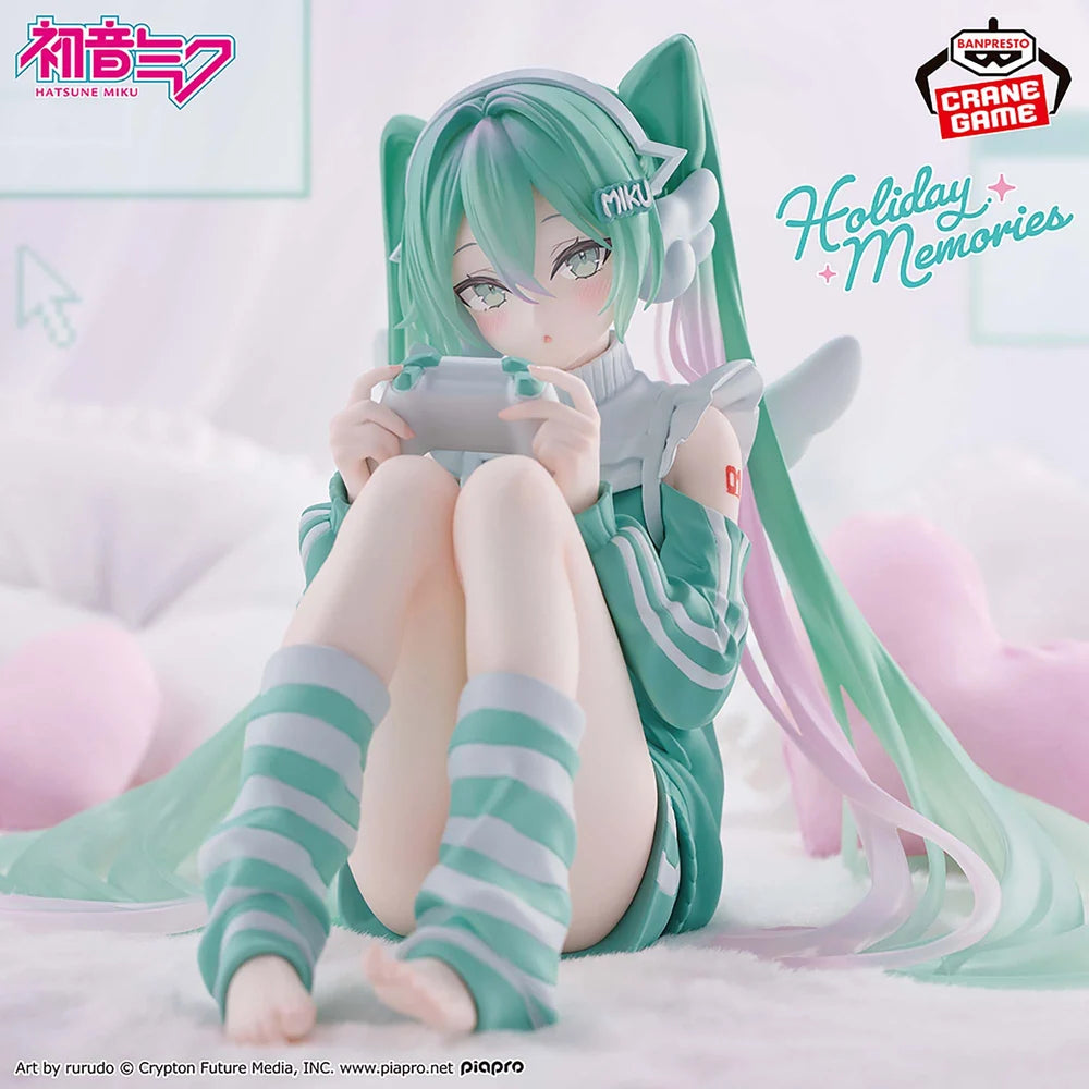 Vocaloid Holiday Memories Hatsune Miku (Gaming Ver.) Figure