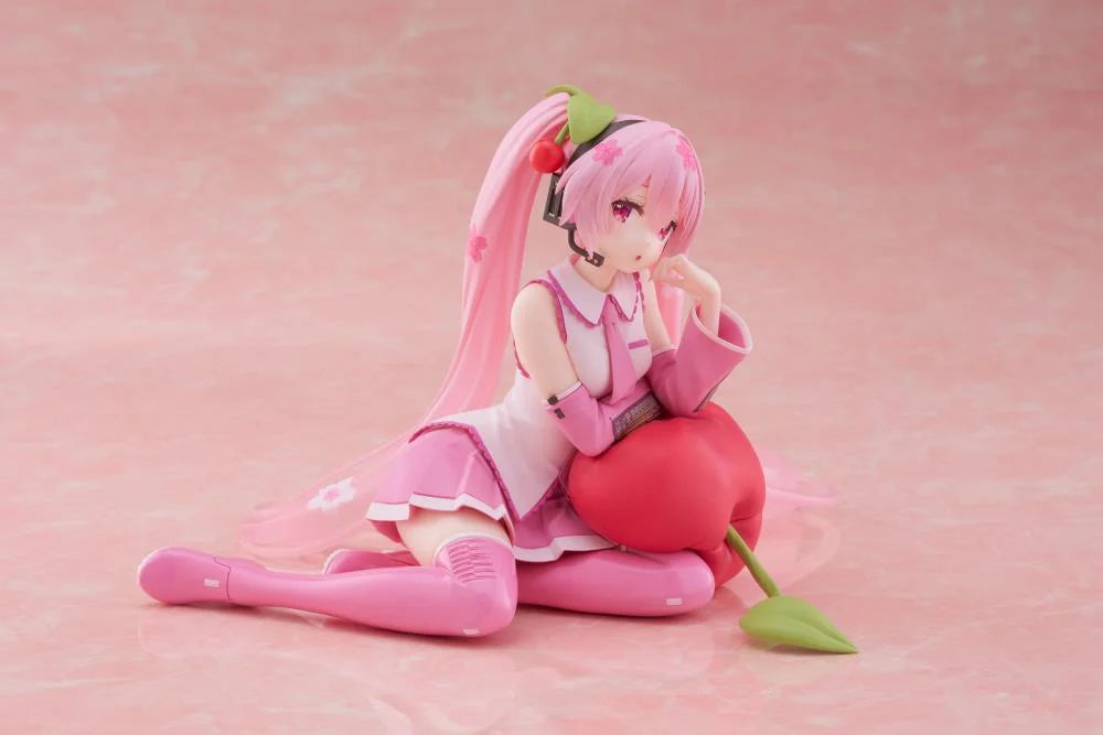 Vocaloid Desktop Cute Sakura Miku (Cherry Cushion Ver.) Figure