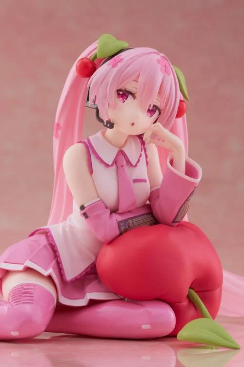 Vocaloid Desktop Cute Sakura Miku (Cherry Cushion Ver.) Figure