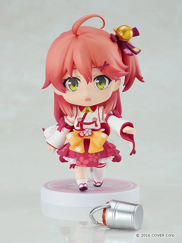 Hololive Production Nendoroid No.1722 Sakura Miko