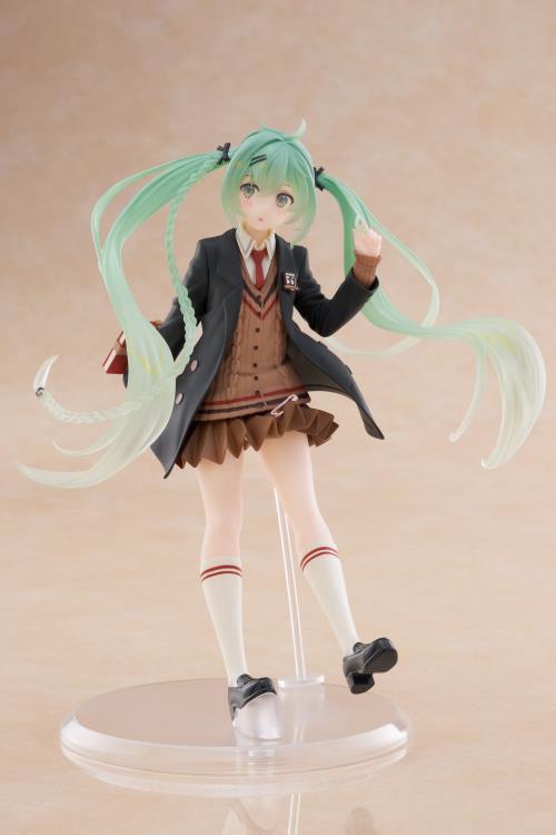 Vocaloid Hatsune Miku (Fashion Preppy Ver.) Figure