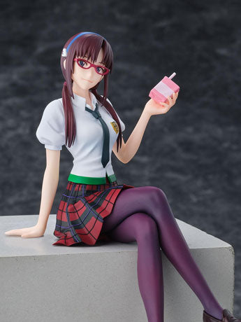 Rebuild of Evangelion Mari Makinami Illustrious Premium Perching Figure