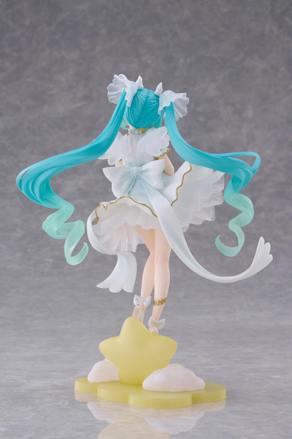 Vocaloid AMP+ Hatsune Miku Birthday 2026 (Star Dreamy Ver.) Figure