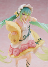 Vocaloid Hatsune Miku (Sleeping Beauty) Wonderland Figure (Reissue)