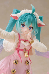 Vocaloid Hatsune Miku (Seven Little Goats) Wonderland Figure
